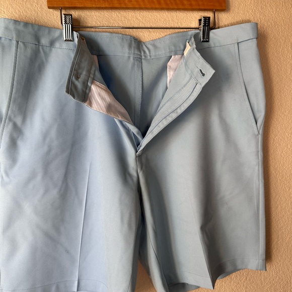 Haggar Men's Cool 18 Pro Straight Fit Flat Front Expandable Waist Size 38 - Picture 3 of 5